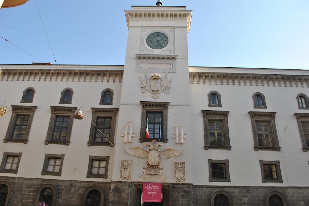 Bed & Breakfast A Castel Capuano 那不勒斯 外观 照片