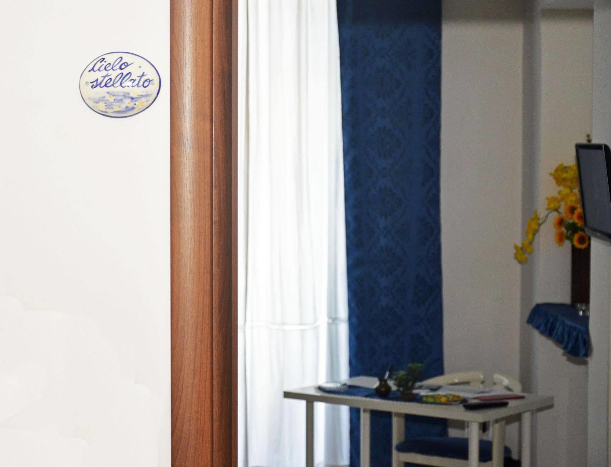 Bed & Breakfast A Castel Capuano 那不勒斯 外观 照片