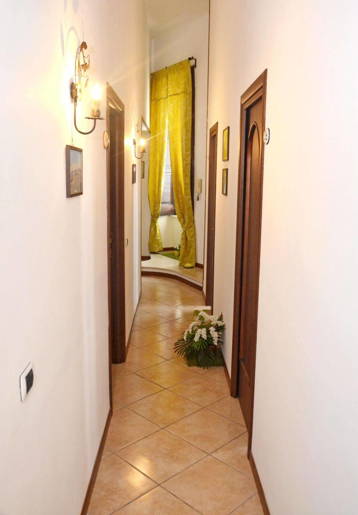 Bed & Breakfast A Castel Capuano 那不勒斯 外观 照片