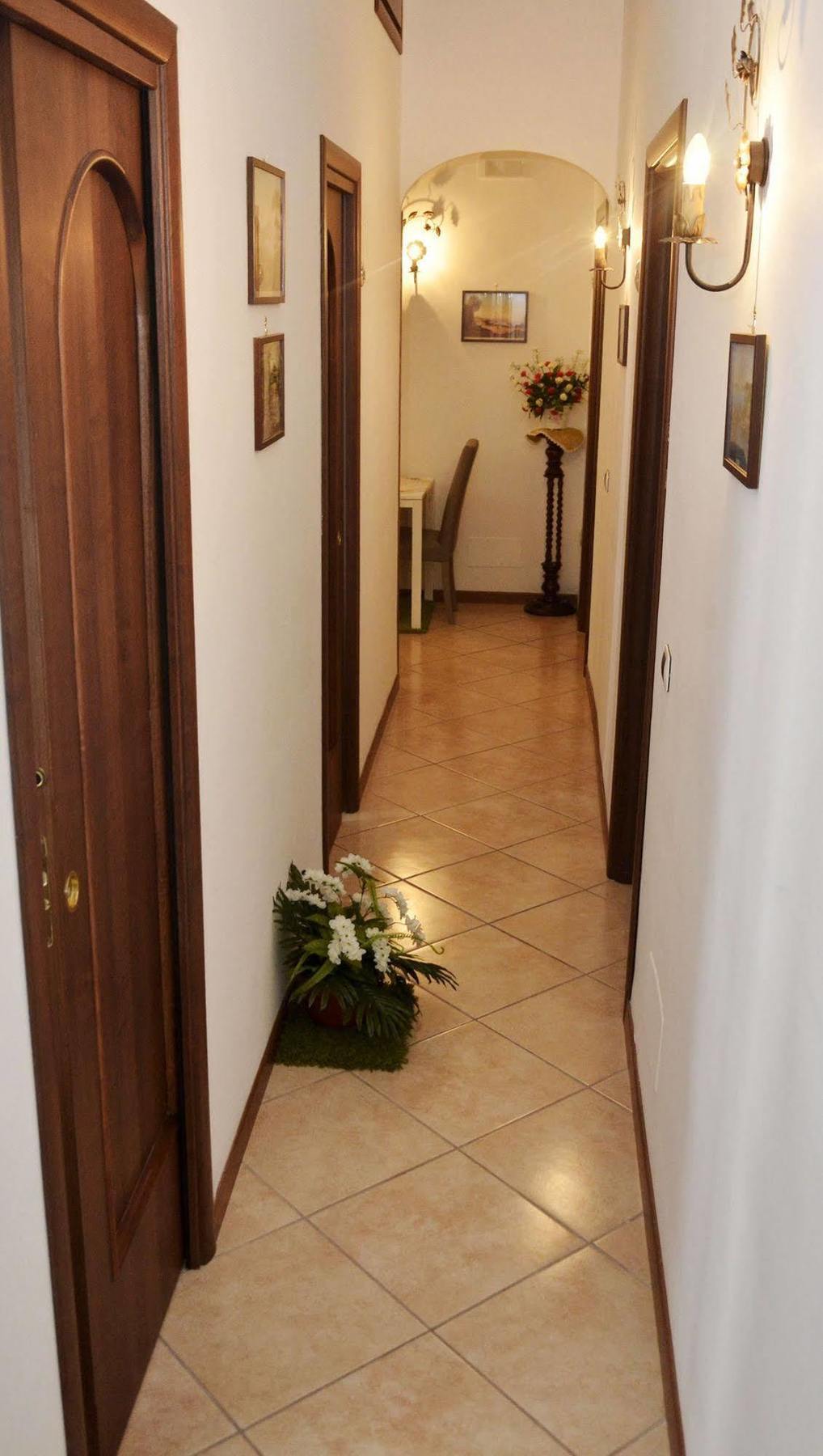 Bed & Breakfast A Castel Capuano 那不勒斯 外观 照片