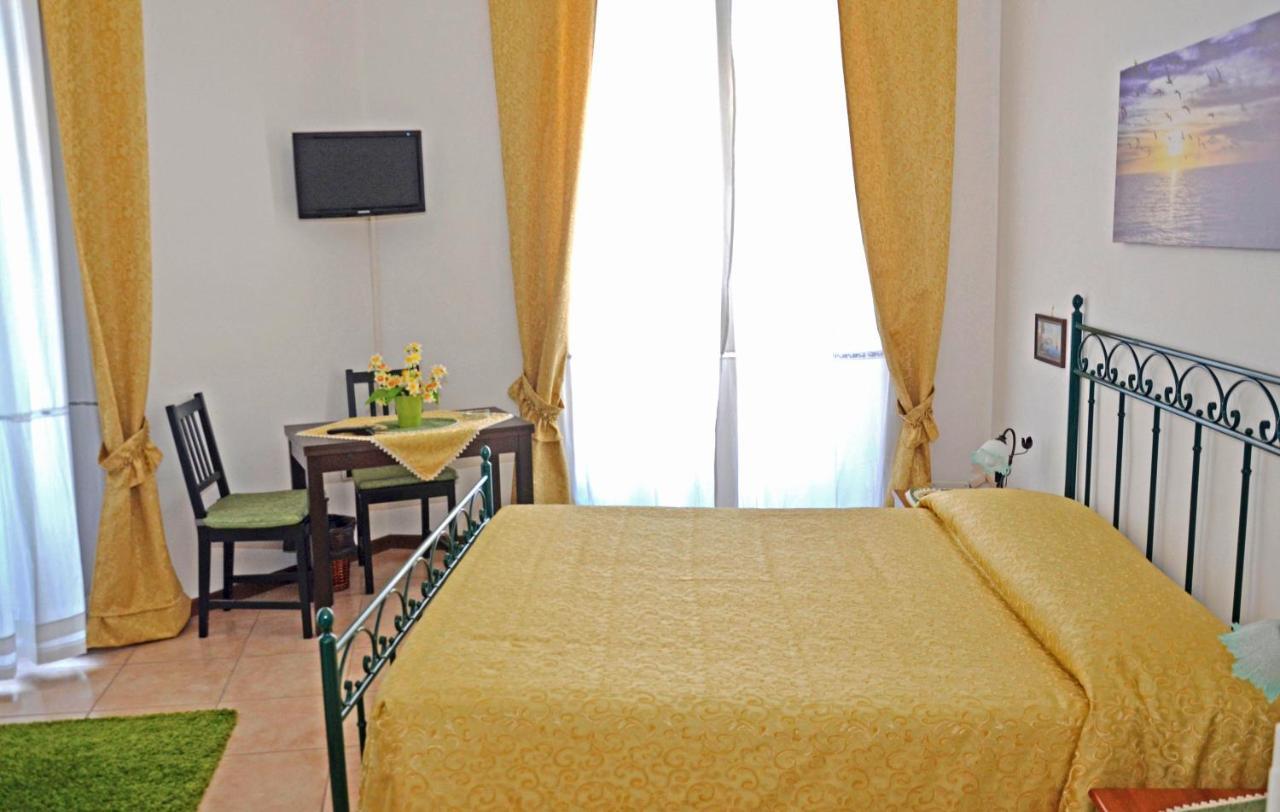 Bed & Breakfast A Castel Capuano 那不勒斯 外观 照片